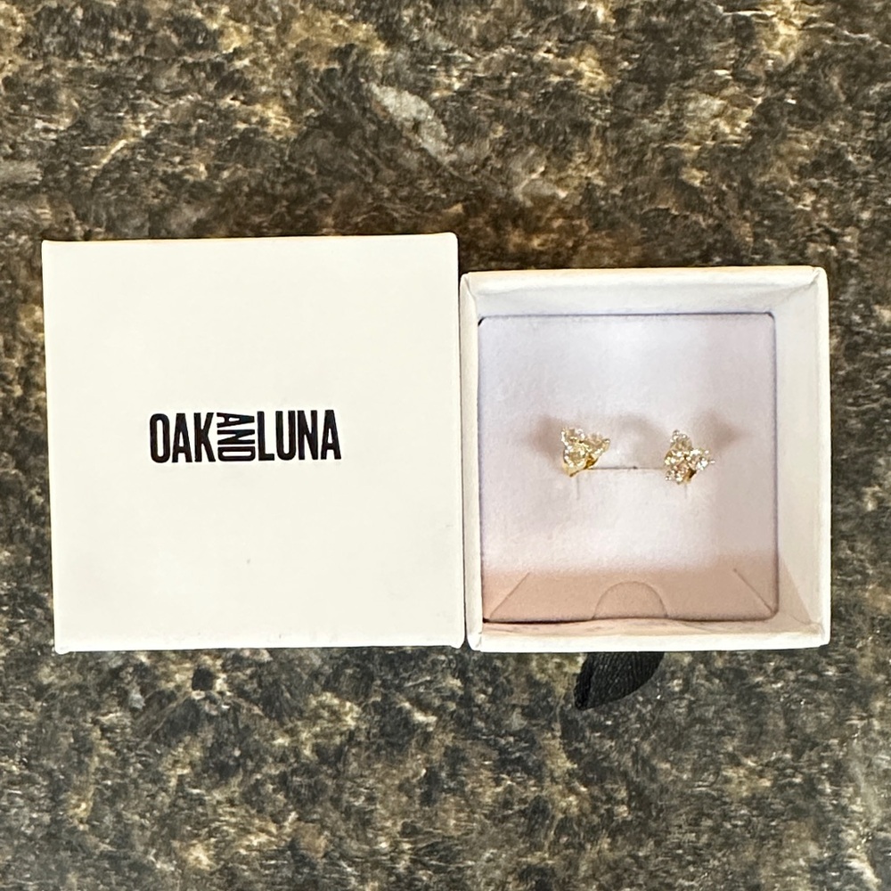 Flower Studs - gold vermeil earrings NWT